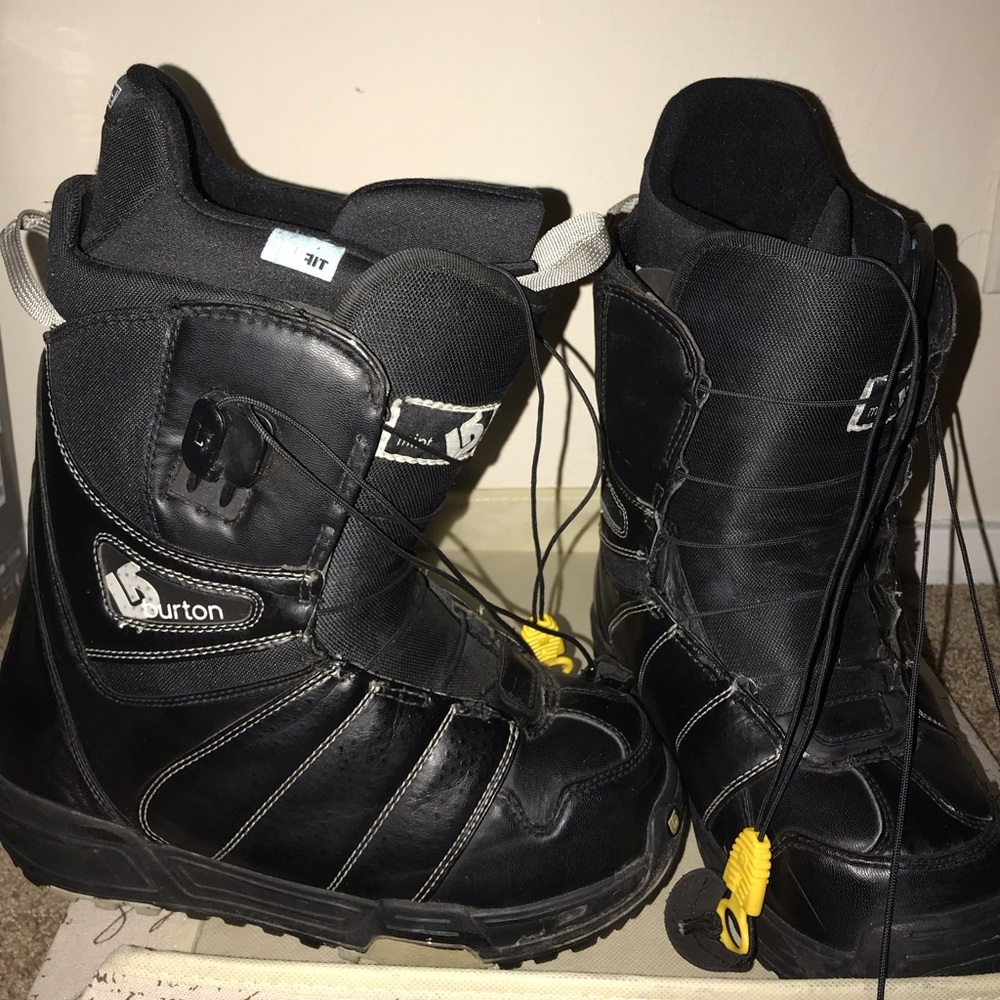 Snowboard boots burton mint womens